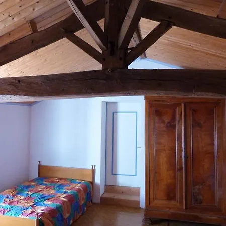 House With 2 Bedrooms In Chantonnay With Enclosed Garden And Wifi * Chantonnay