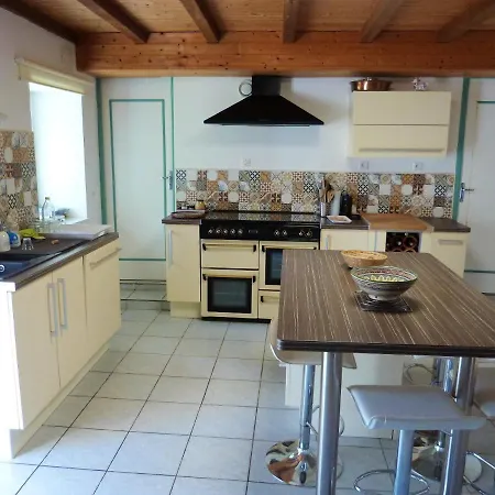 House With 2 Bedrooms In Chantonnay With Enclosed Garden And Wifi Chantonnay