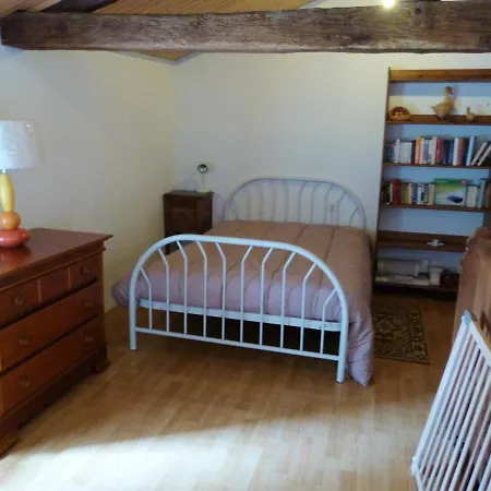 House With 2 Bedrooms In Chantonnay With Enclosed Garden And Wifi