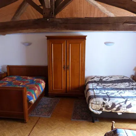 House With 2 Bedrooms In Chantonnay With Enclosed Garden And Wifi Dom wakacyjny *